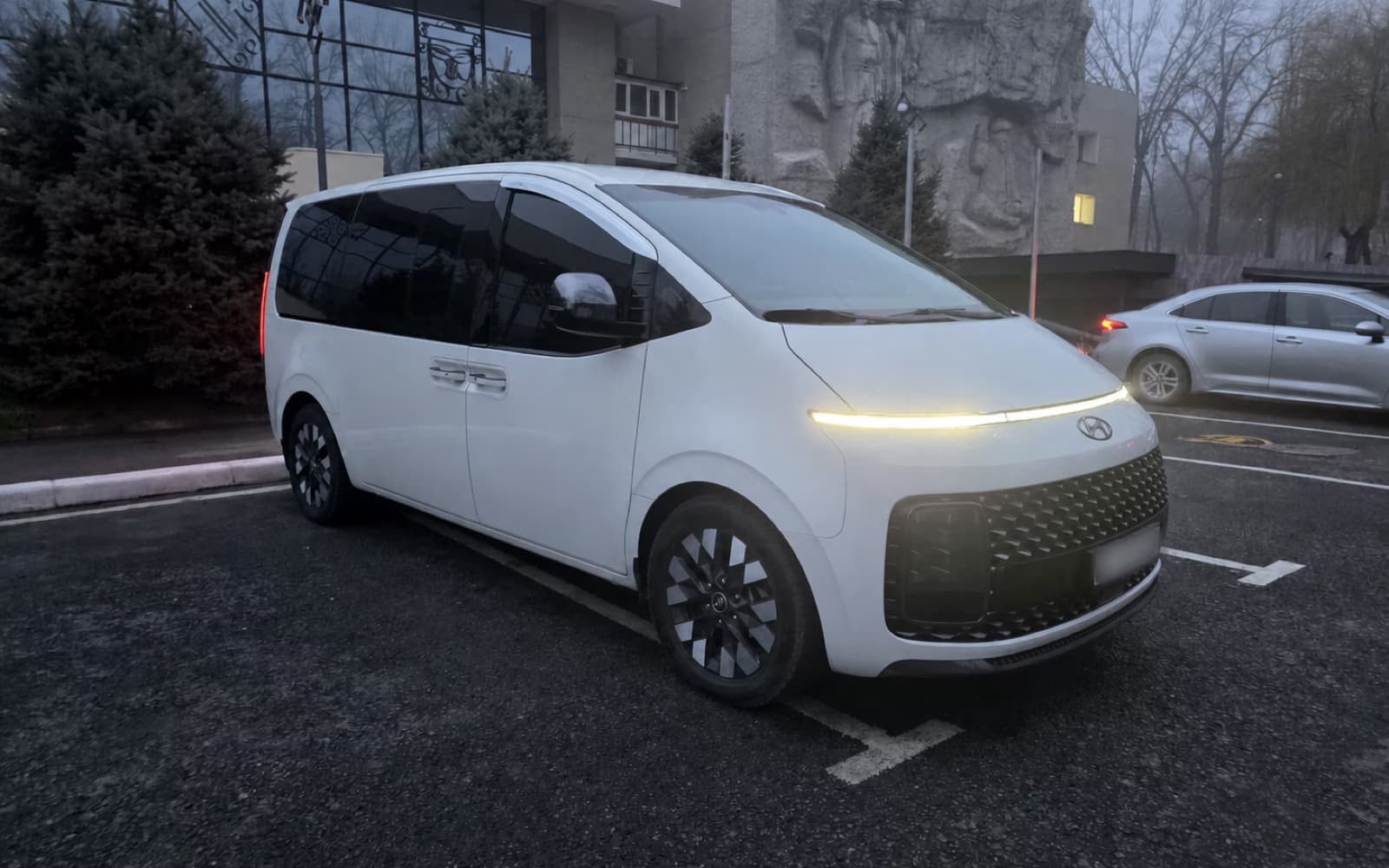 Hyundai Staria